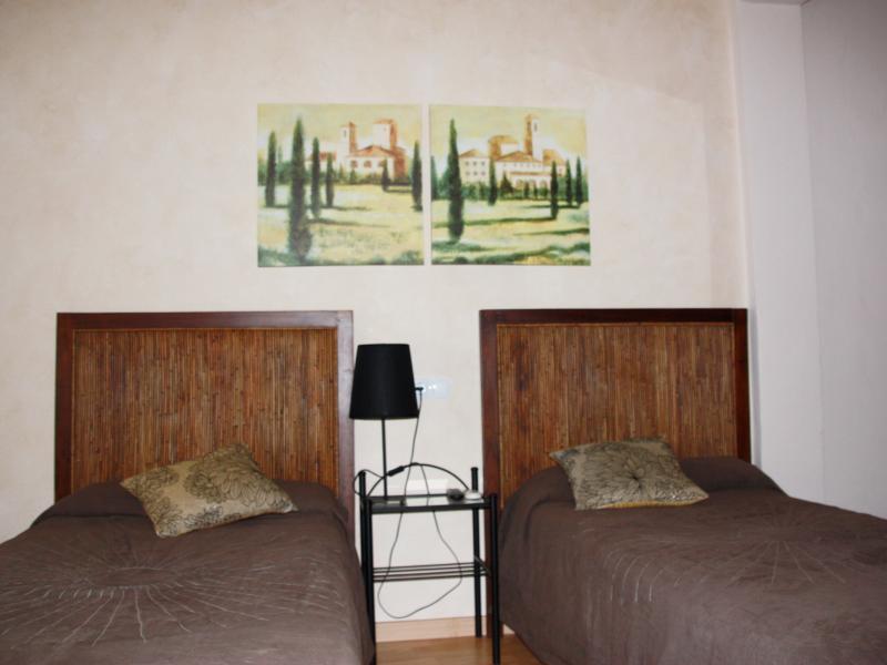 Hostal Rte. Elena Fuentes de Ebro Quarto foto
