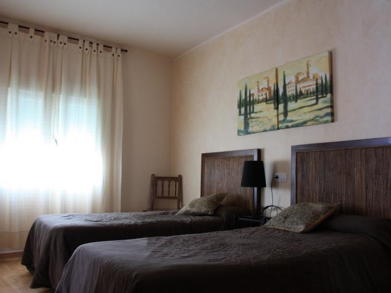 Hostal Rte. Elena Fuentes de Ebro Quarto foto